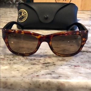 Ray-Ban women’s Sunglasses
